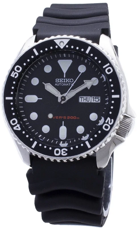 Seiko 5 Sports Automatic 200M Diver Black-Dial SKX007K