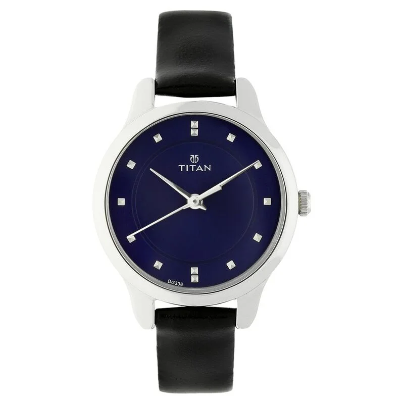 Titan Women's Chic minimalist watch with Blue dial and leather strap 2481sl08